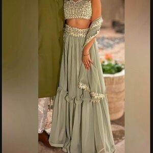 Lehenga Safe Green 3 piece dress